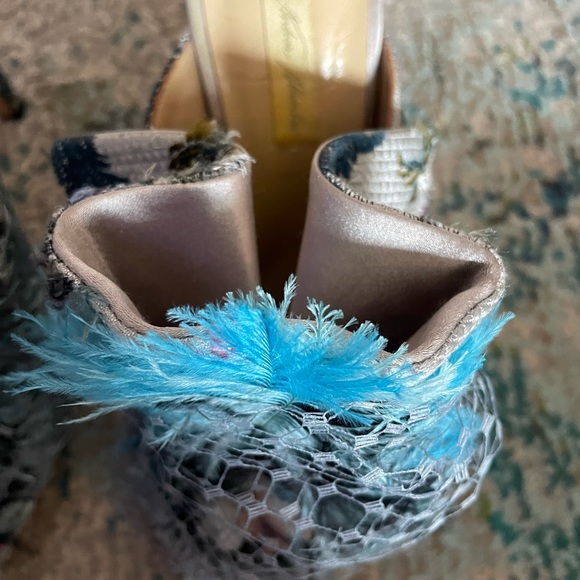 🩵 VERY RARE 🩵 ANDREA MONDIN Antoinette Floral Plums Fishnet Mules Shades Blue - Picture 9 of 10